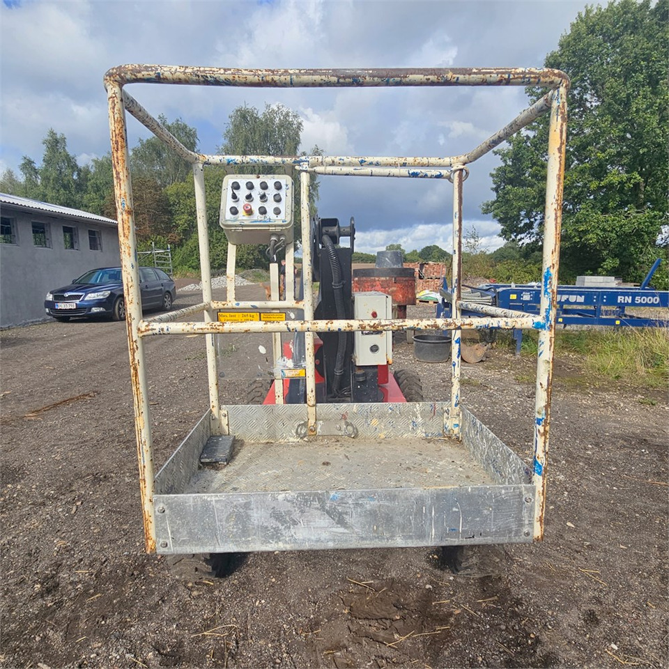 Manitou 100 AE - Xe nâng người nhiều khớp nối: hình 4 Manitou 100 AE - Xe nâng người nhiều khớp nối: hình 4