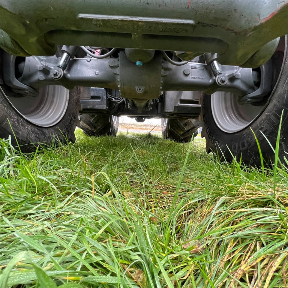 Máy cày Massey Ferguson 7726 S: hình 37