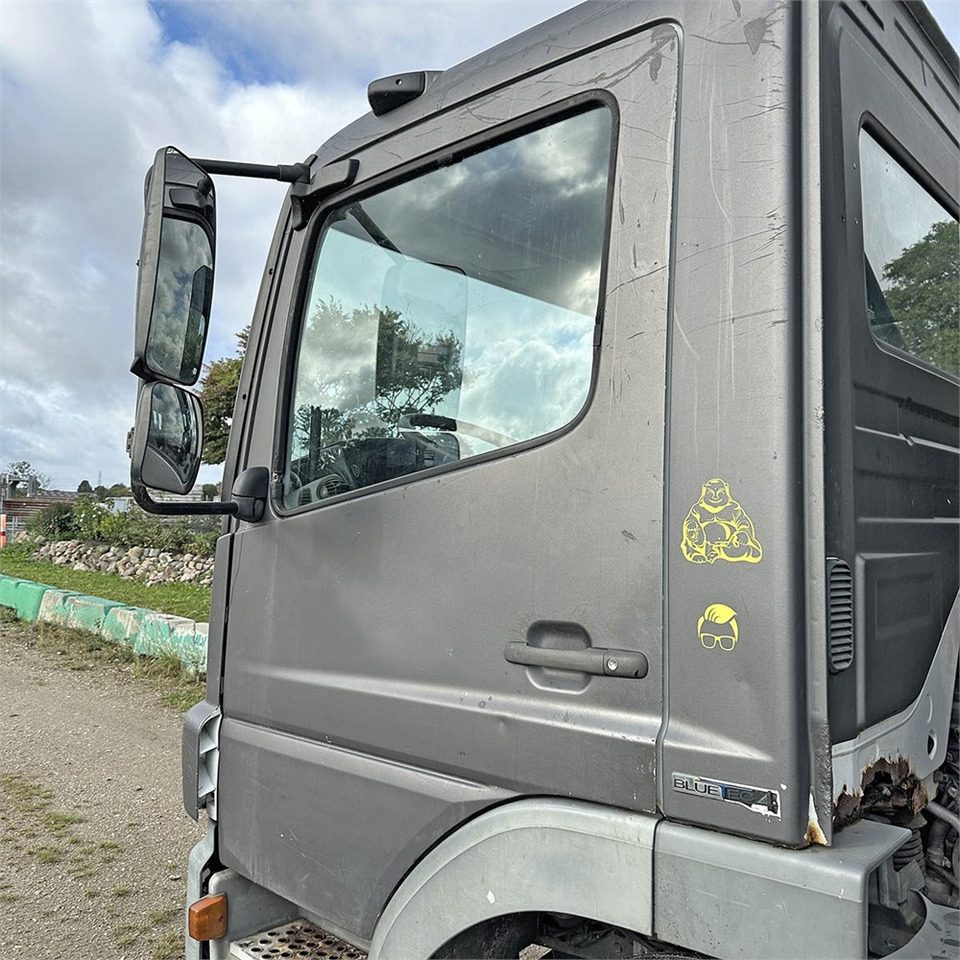 Xe tải thùng lửng/ Phẳng, Xe cẩu tự hành Mercedes Atego 1524 LL: hình 10