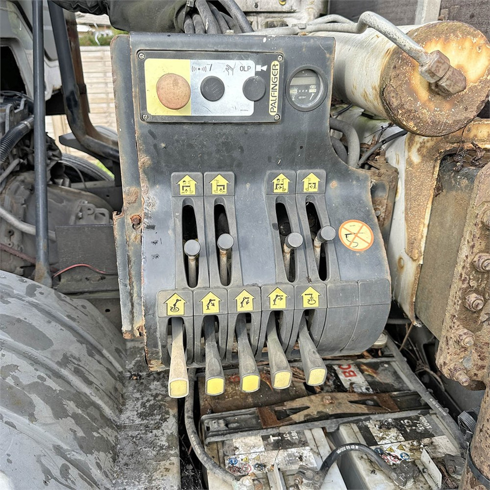 Xe tải thùng lửng/ Phẳng, Xe cẩu tự hành Mercedes Atego 1524 LL: hình 23