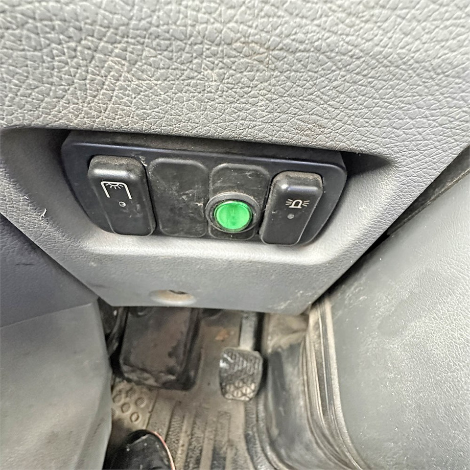 Xe tải thùng lửng/ Phẳng, Xe cẩu tự hành Mercedes Atego 1524 LL: hình 19