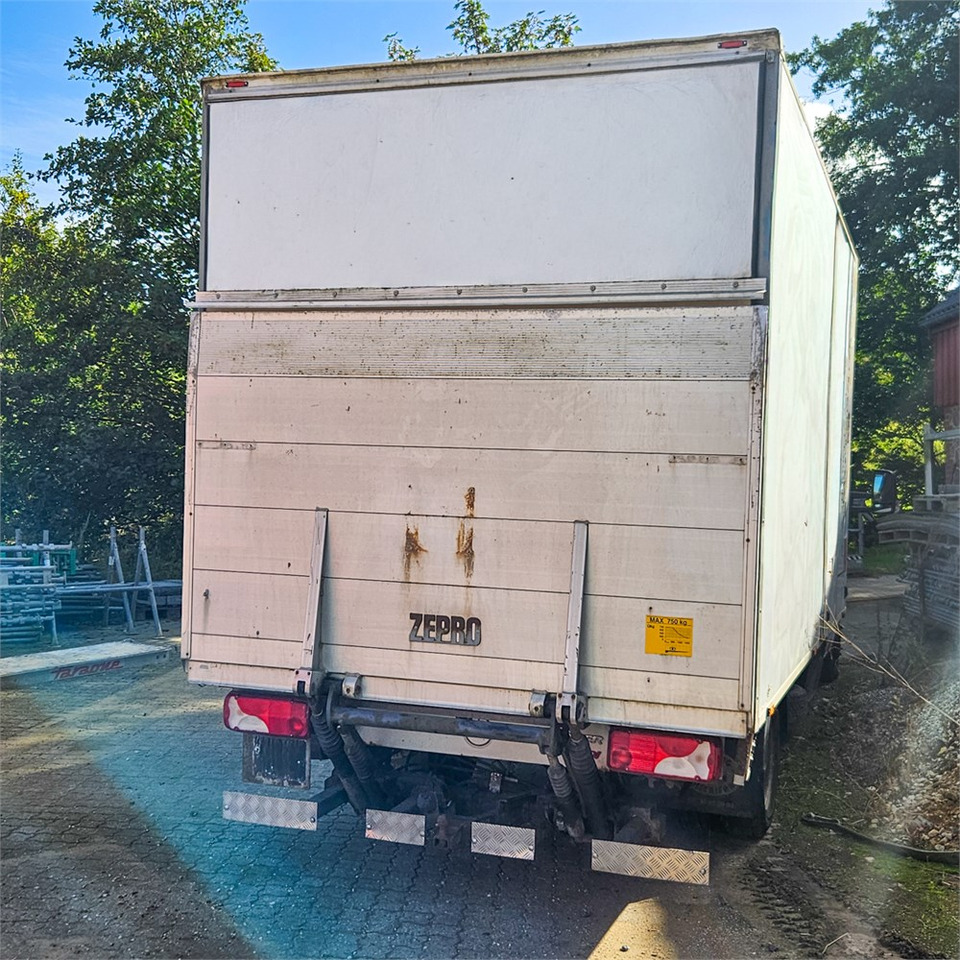 Mercedes Sprinter 515 Cdi - Xe tải nhỏ thùng kín: hình 4 Mercedes Sprinter 515 Cdi - Xe tải nhỏ thùng kín: hình 4