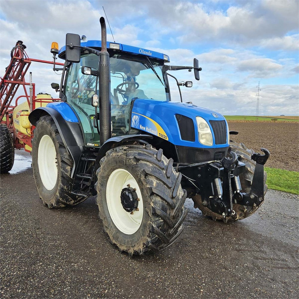 New Holland T6020 - Máy cày: hình 4 New Holland T6020 - Máy cày: hình 4