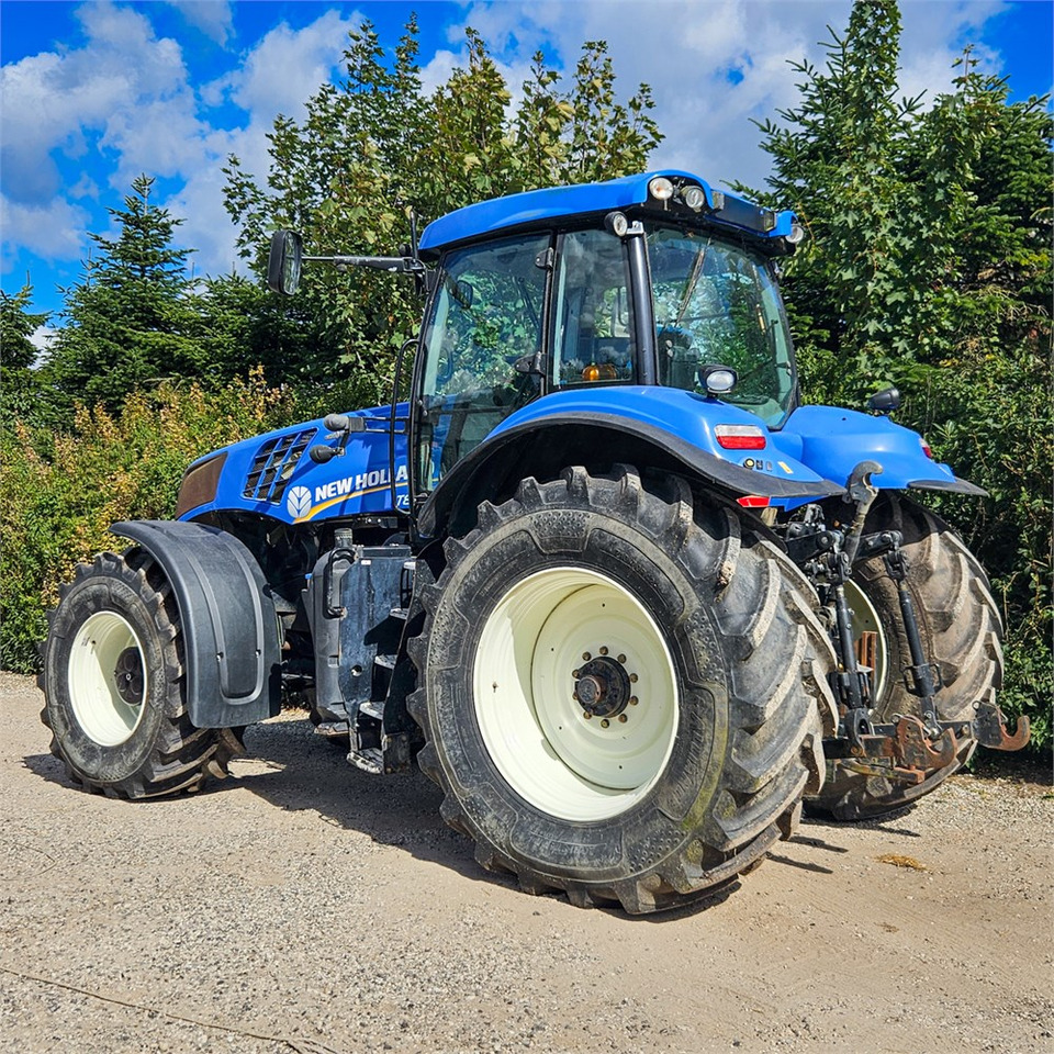 New Holland T8.390 - Máy cày: hình 3 New Holland T8.390 - Máy cày: hình 3