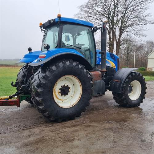 New Holland T8050 Class 5 - Máy cày: hình 3 New Holland T8050 Class 5 - Máy cày: hình 3