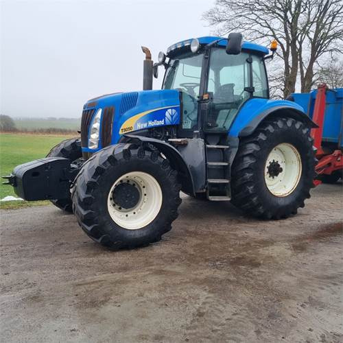 New Holland T8050 Class 5 - Máy cày: hình 5 New Holland T8050 Class 5 - Máy cày: hình 5