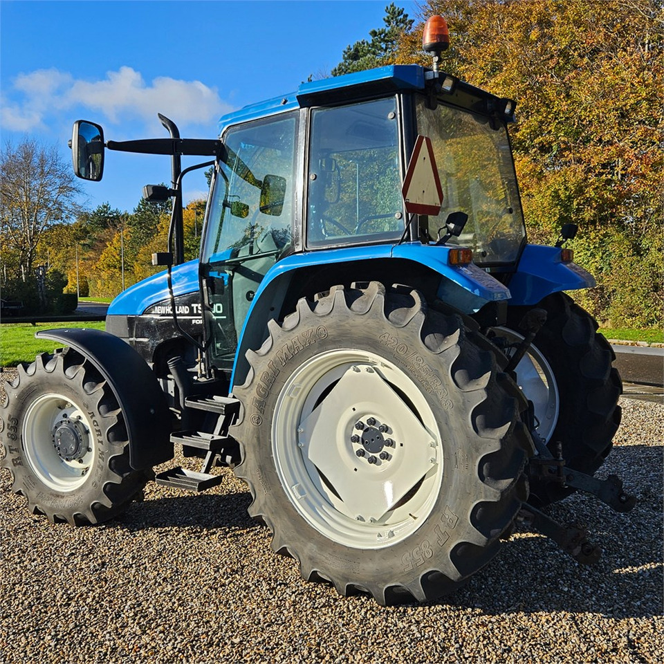 New Holland TS 100 - Máy cày: hình 4 New Holland TS 100 - Máy cày: hình 4