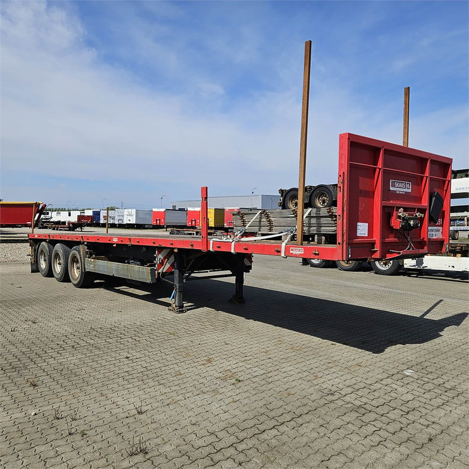 Pacton Flatbed - Sơ mi rơ moóc thùng lửng/ Phẳng: hình 2 Pacton Flatbed - Sơ mi rơ moóc thùng lửng/ Phẳng: hình 2