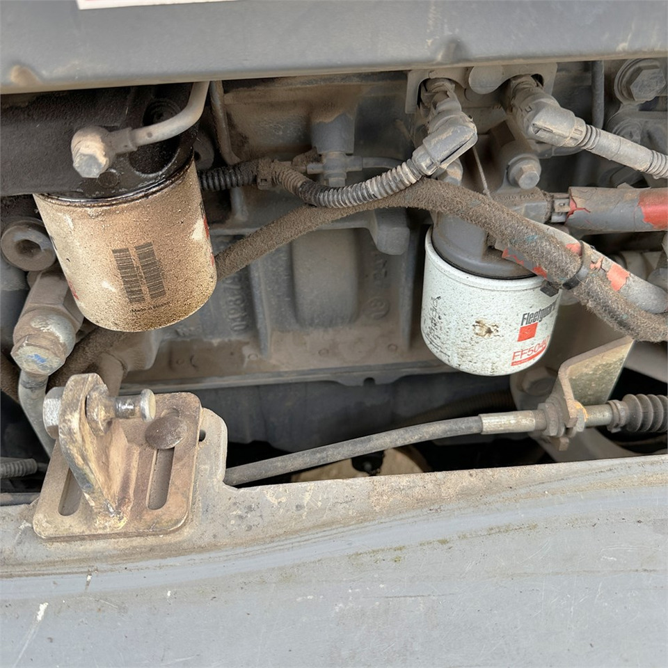 Máy xúc lật bánh lốp Paus Lader RL655: hình 28