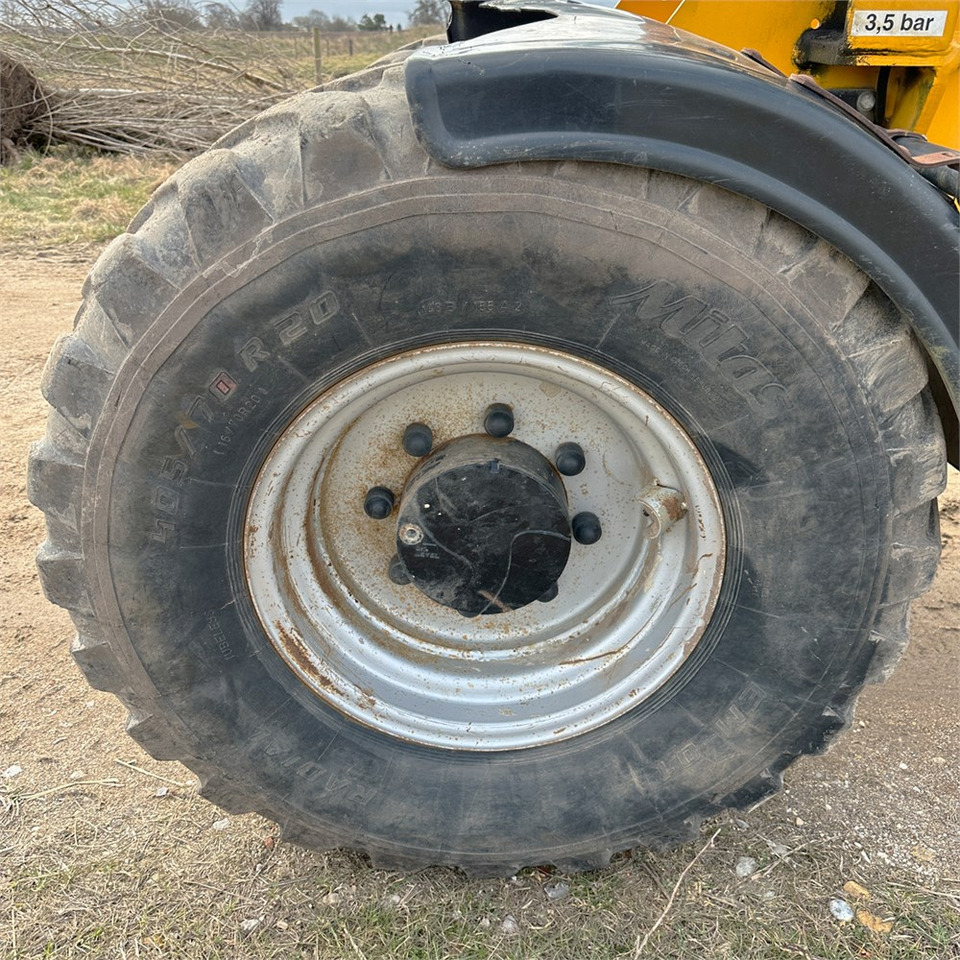 Máy xúc lật bánh lốp Paus Lader RL655: hình 39
