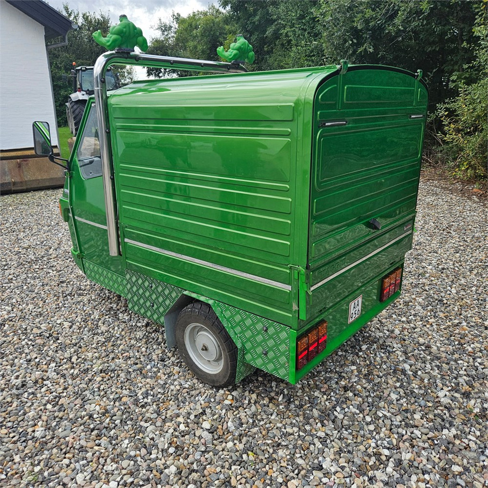 Piaggio APE 50 VAN - Xe máy: hình 3 Piaggio APE 50 VAN - Xe máy: hình 3
