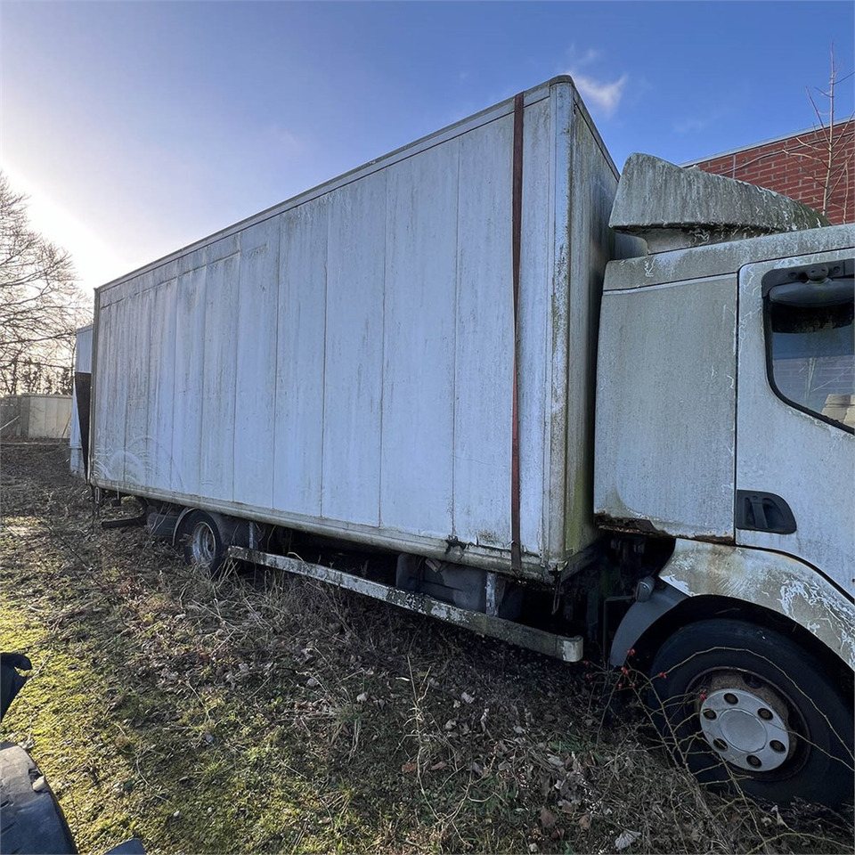 Renault 220 - Xe tải hộp: hình 3 Renault 220 - Xe tải hộp: hình 3