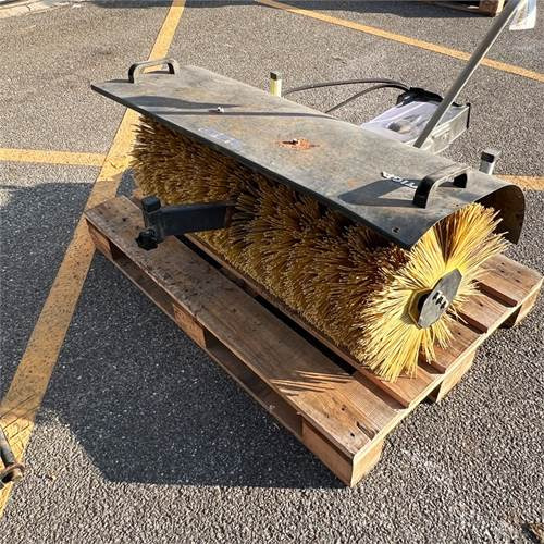 Stiga PA 501 Sweeper - Máy cắt cỏ vườn: hình 3 Stiga PA 501 Sweeper - Máy cắt cỏ vườn: hình 3