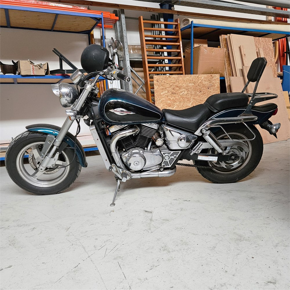 Suzuki Marauder VZ 800 - Xe máy: hình 2 Suzuki Marauder VZ 800 - Xe máy: hình 2