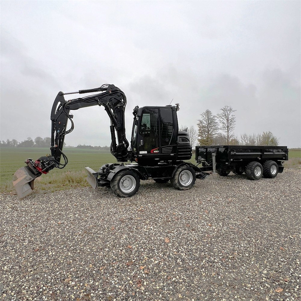 Takeuchi TB295 W - Máy xúc bánh lốp: hình 4 Takeuchi TB295 W - Máy xúc bánh lốp: hình 4
