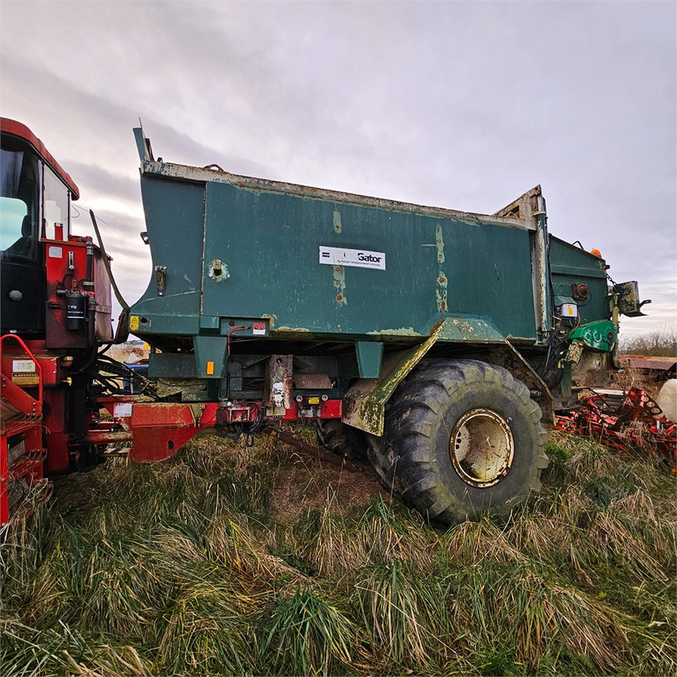 Terragator 2104 - Trang thiết bị bón phân: hình 4 Terragator 2104 - Trang thiết bị bón phân: hình 4