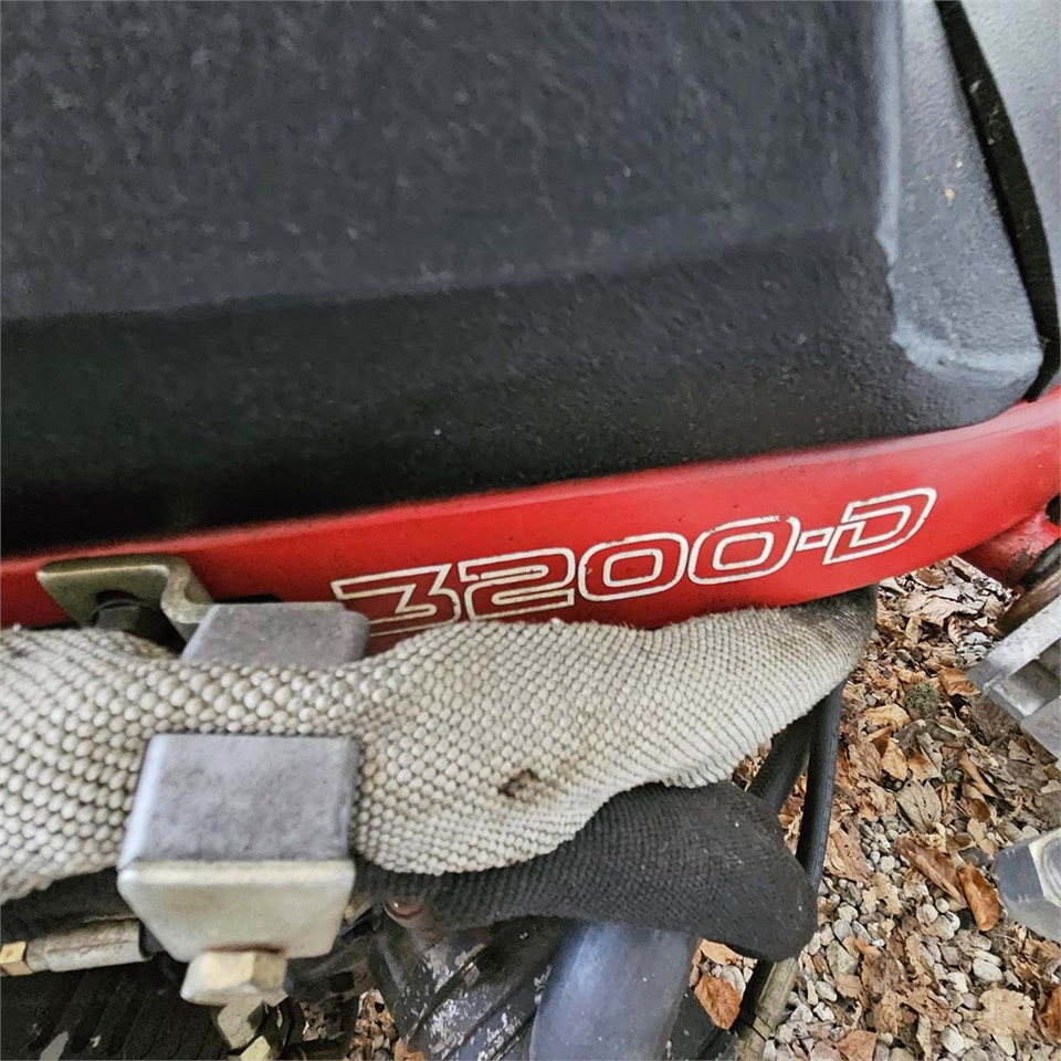 Máy cắt cỏ vườn Toro Greensmaster 3200-D: hình 6