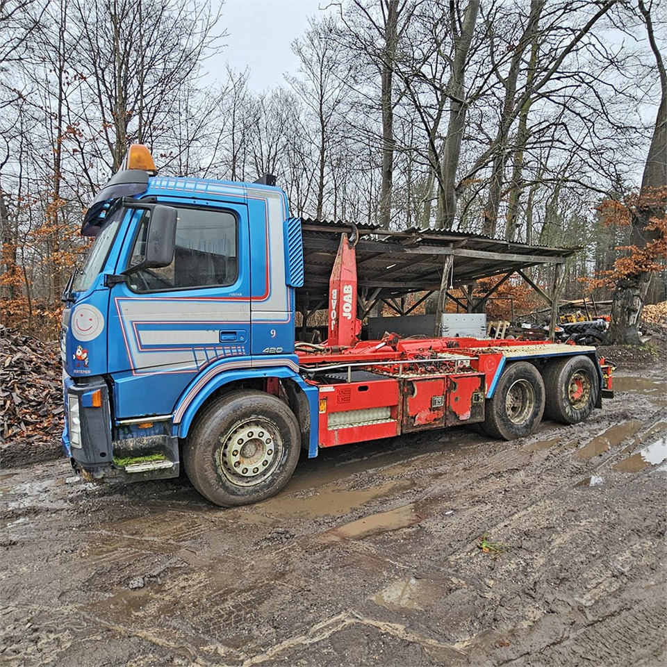 Volvo 420 - Xe tải nâng móc: hình 1 Volvo 420 - Xe tải nâng móc: hình 1