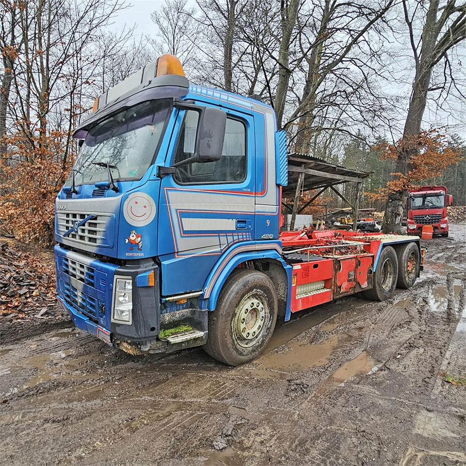 Volvo 420 - Xe tải nâng móc: hình 2 Volvo 420 - Xe tải nâng móc: hình 2