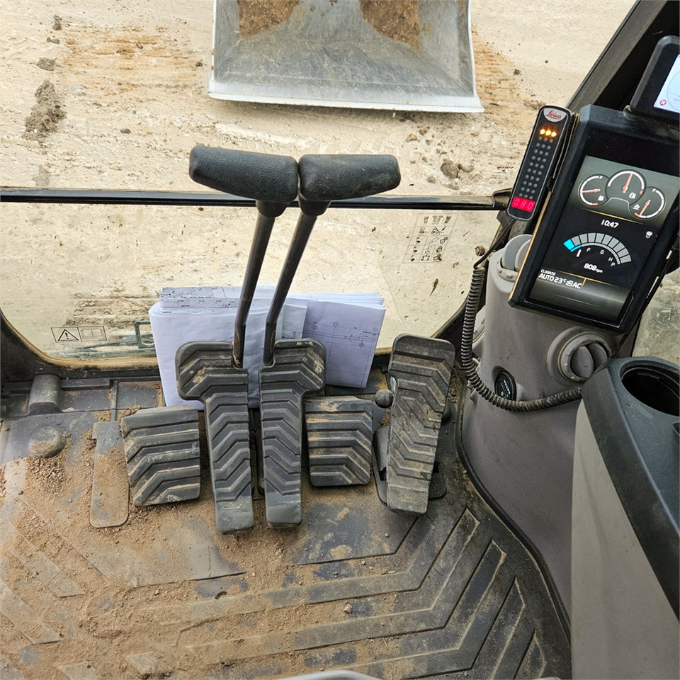 Máy xúc bánh xích Volvo EC250 EL: hình 17