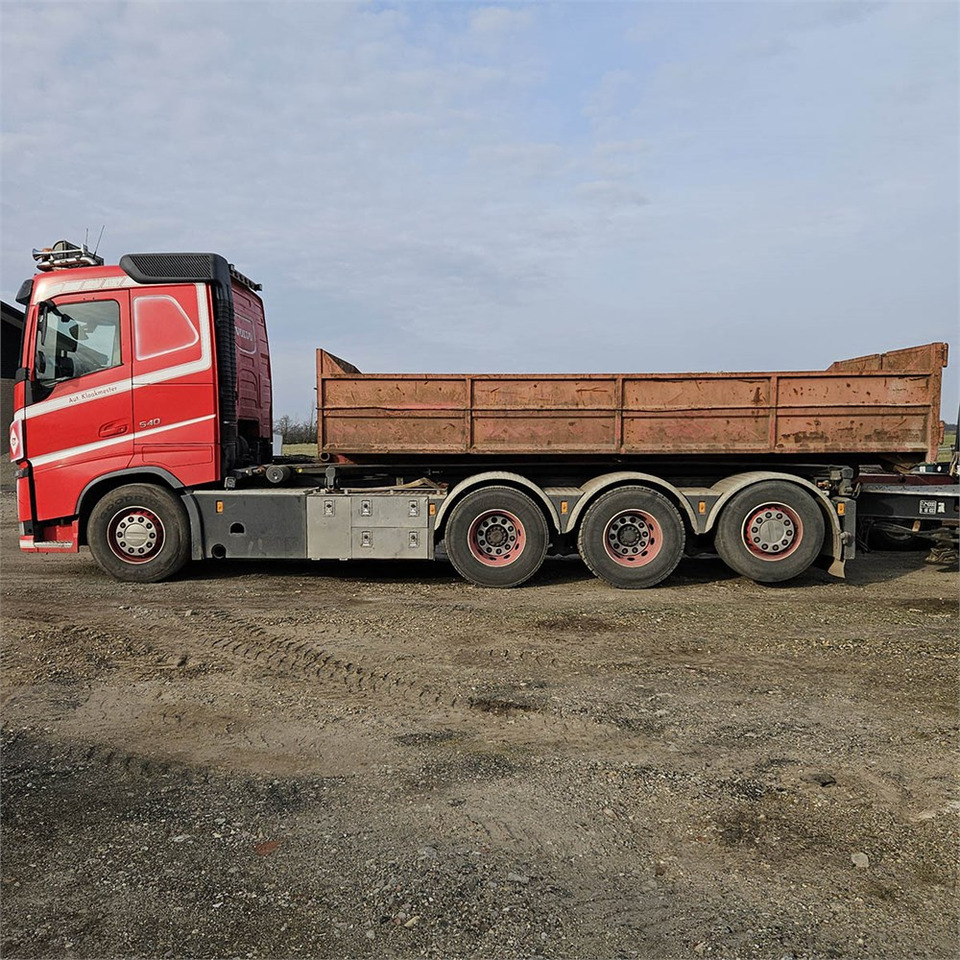 Volvo FH 540 - Xe tải hệ thống cáp: hình 2 Volvo FH 540 - Xe tải hệ thống cáp: hình 2