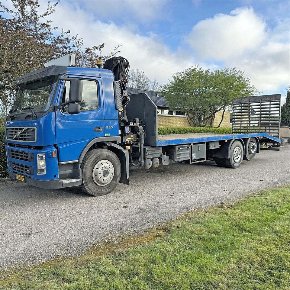 Volvo FM 330 6x2 - Xe tải kéo: hình 1 Volvo FM 330 6x2 - Xe tải kéo: hình 1