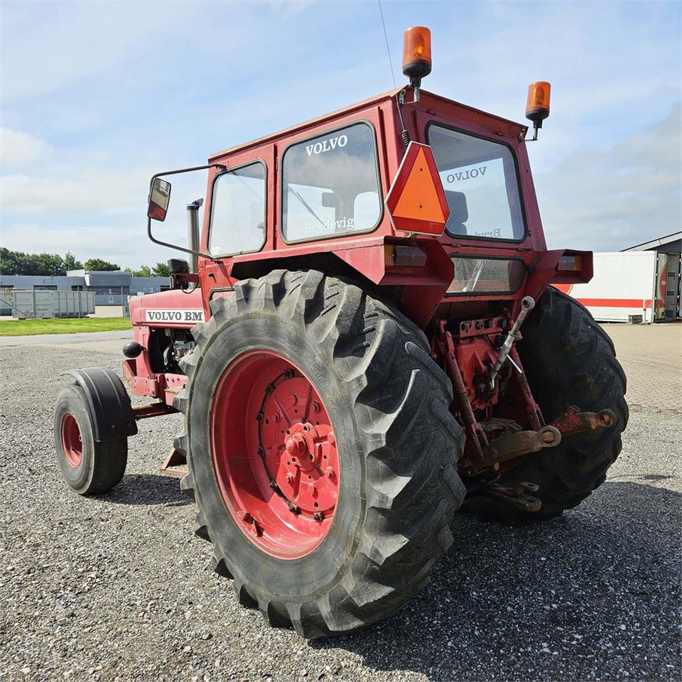 Volvo T810A - Máy cày: hình 3 Volvo T810A - Máy cày: hình 3