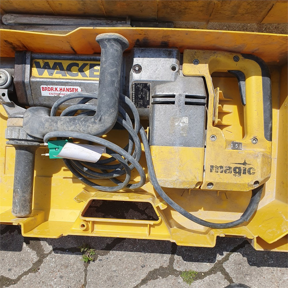 Wacker EHB 11 BL/230 - Trang thiết bị xây dựng: hình 2 Wacker EHB 11 BL/230 - Trang thiết bị xây dựng: hình 2