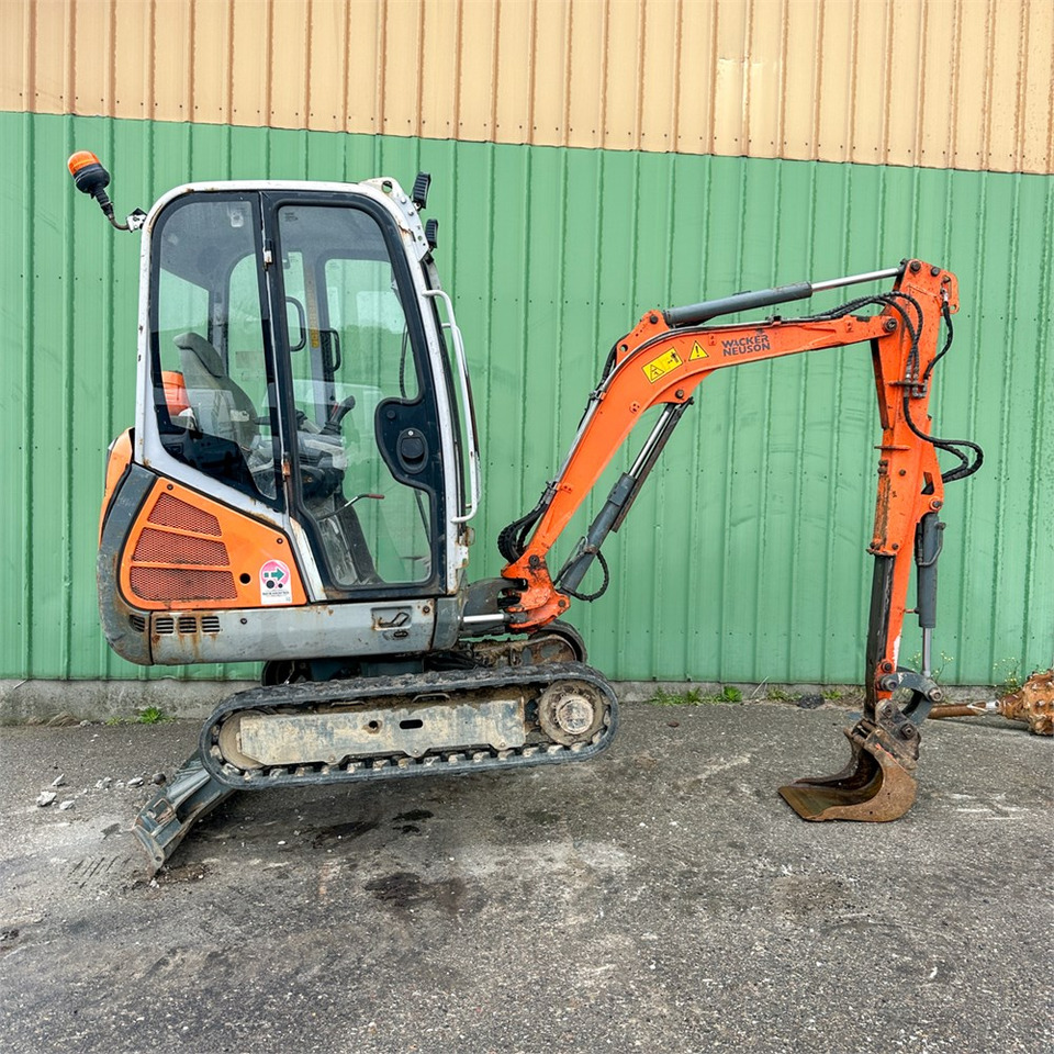 Wacker Neuson ET18 - Máy xúc mini: hình 3 Wacker Neuson ET18 - Máy xúc mini: hình 3