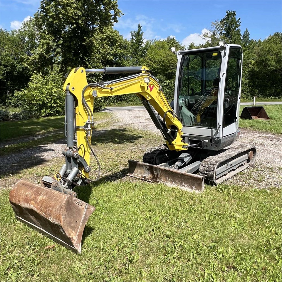 Wacker Neuson EZ26 - Máy xúc mini: hình 4 Wacker Neuson EZ26 - Máy xúc mini: hình 4