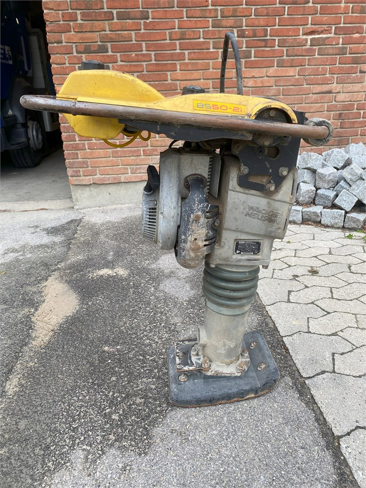 Wacker Neuson Rammer BS 50 - 2i - Máy đầm cóc: hình 1 Wacker Neuson Rammer BS 50 - 2i - Máy đầm cóc: hình 1
