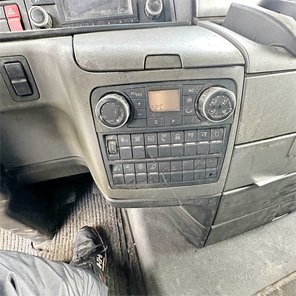 Xe đầu kéo MAN TG 26.6x2-2 BLS: hình 16