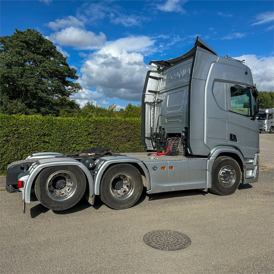 Scania R530 (A6X2NB) - Xe đầu kéo: hình 4 Scania R530 (A6X2NB) - Xe đầu kéo: hình 4