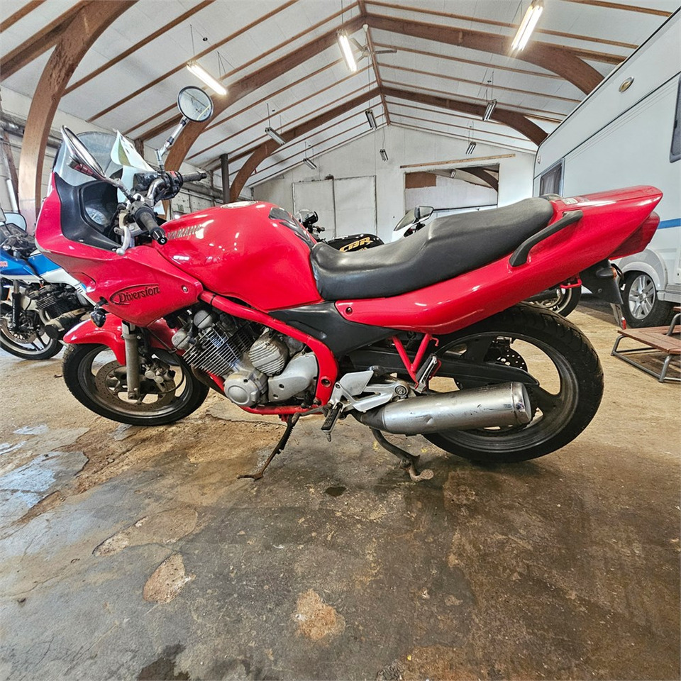 Yamaha XJ600 Diversion - Xe máy: hình 2 Yamaha XJ600 Diversion - Xe máy: hình 2