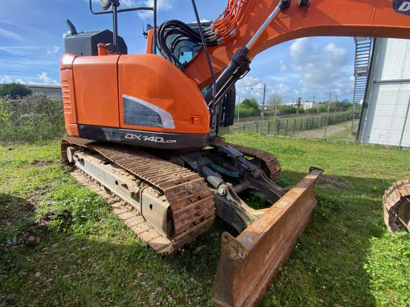Doosan DX 140 LCR-5 - Máy xúc bánh xích: hình 4 Doosan DX 140 LCR-5 - Máy xúc bánh xích: hình 4