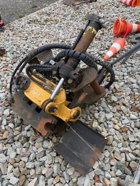 ENGCON EC 219 - Tiltrotator: hình 2 ENGCON EC 219 - Tiltrotator: hình 2