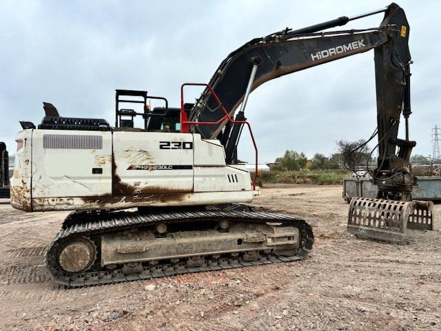 Hidromek HMK 230LC-4 - Máy xúc bánh xích: hình 3 Hidromek HMK 230LC-4 - Máy xúc bánh xích: hình 3