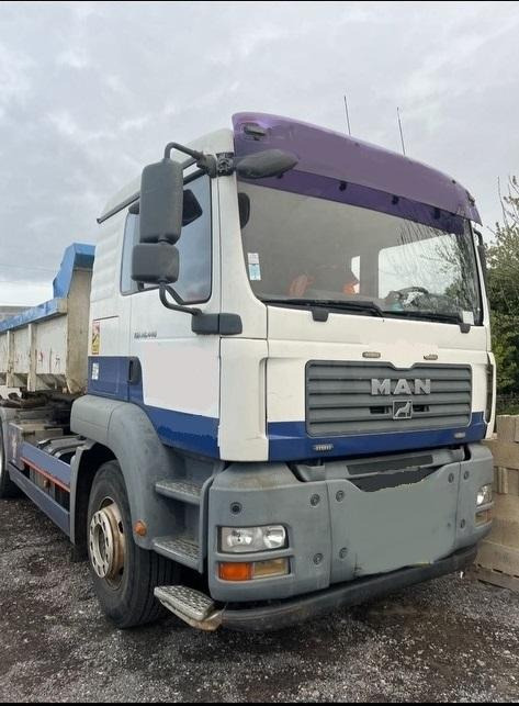 MAN TGA 26 440 - Xe tải nâng móc: hình 3 MAN TGA 26 440 - Xe tải nâng móc: hình 3