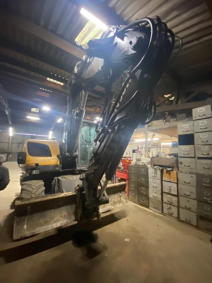 Mecalac 714 MW - Máy xúc bánh lốp: hình 5 Mecalac 714 MW - Máy xúc bánh lốp: hình 5
