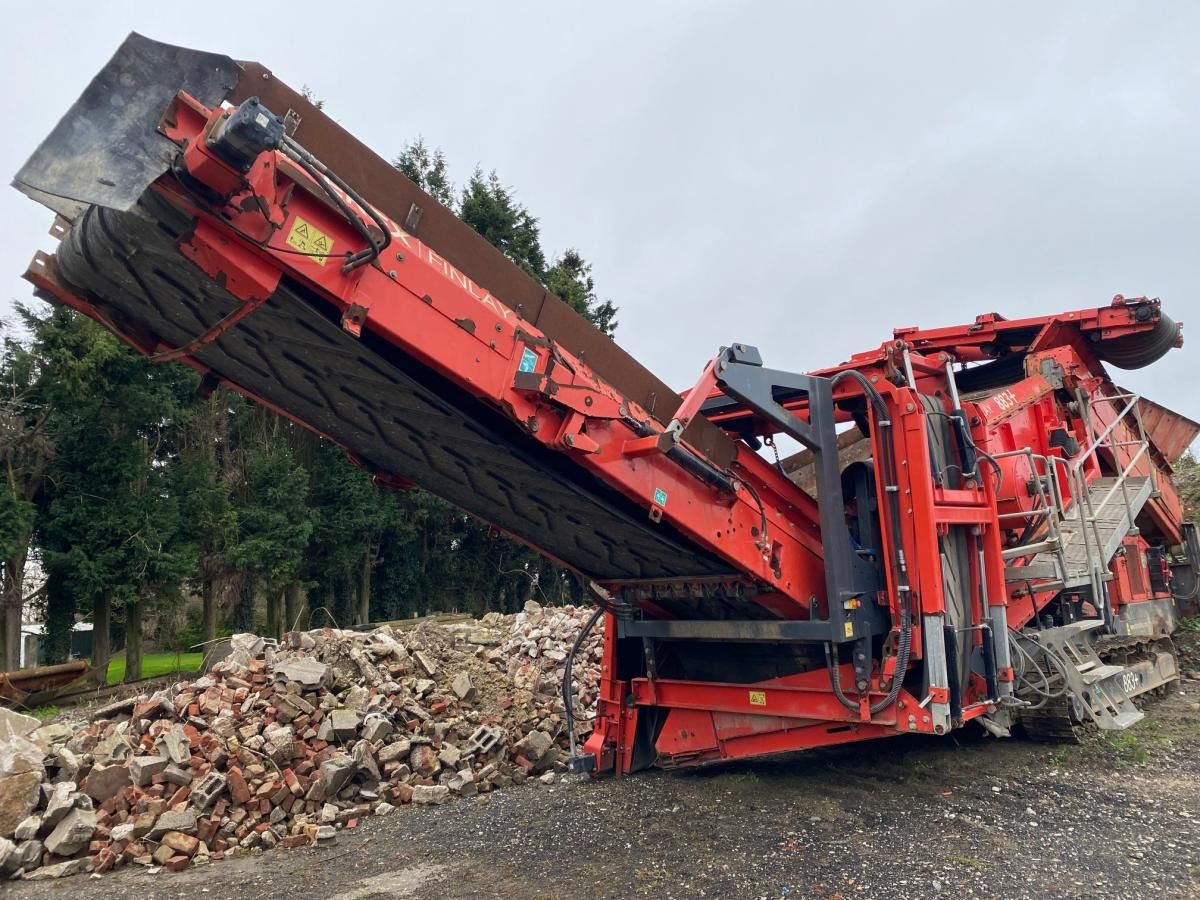 TEREX FINLAY 883 + - Máy sàng: hình 1 TEREX FINLAY 883 + - Máy sàng: hình 1