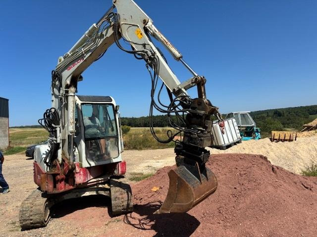 Takeuchi TB 153FR - Máy xúc mini: hình 3 Takeuchi TB 153FR - Máy xúc mini: hình 3