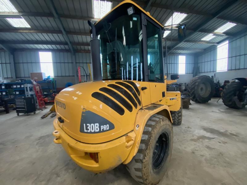 Volvo L 30 B ZX - Máy xúc lật mini gấp khúc: hình 3 Volvo L 30 B ZX - Máy xúc lật mini gấp khúc: hình 3
