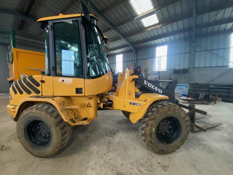 Volvo L 30 B ZX - Máy xúc lật mini gấp khúc: hình 2 Volvo L 30 B ZX - Máy xúc lật mini gấp khúc: hình 2