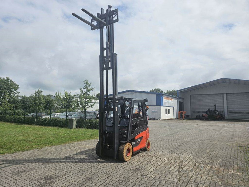 Linde E25-01 UVV - Xe nâng điện: hình 2 Linde E25-01 UVV - Xe nâng điện: hình 2