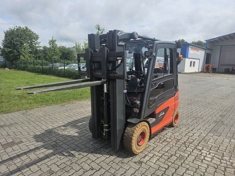 Linde E25-01 UVV - Xe nâng điện: hình 1 Linde E25-01 UVV - Xe nâng điện: hình 1