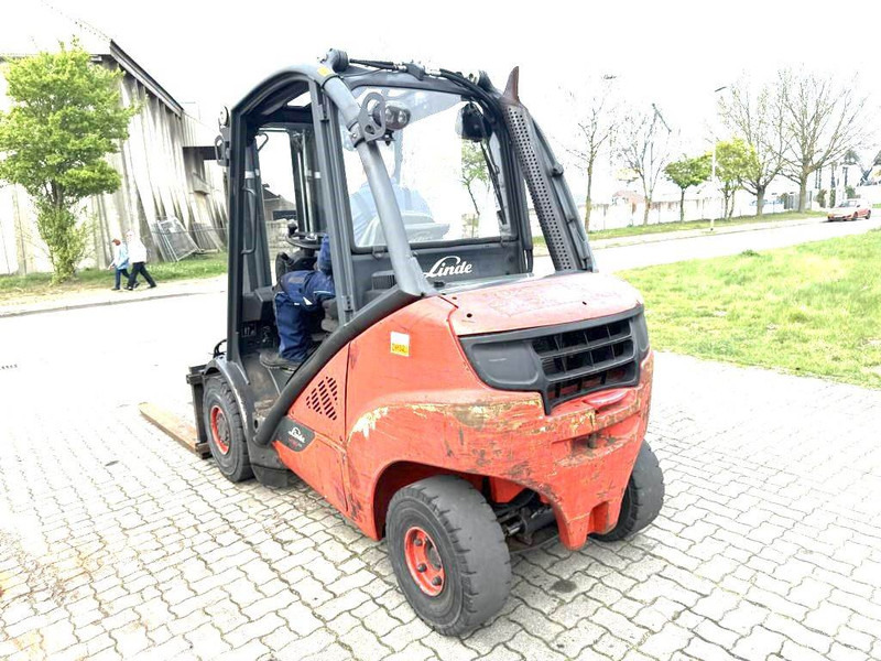 Linde H30D-02 - Xe nâng diesel: hình 5 Linde H30D-02 - Xe nâng diesel: hình 5