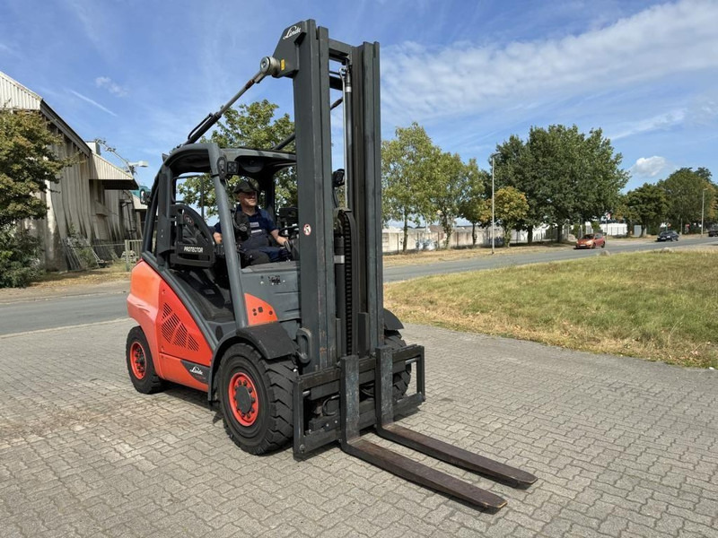 Linde H50T - Xe nâng gas: hình 3 Linde H50T - Xe nâng gas: hình 3