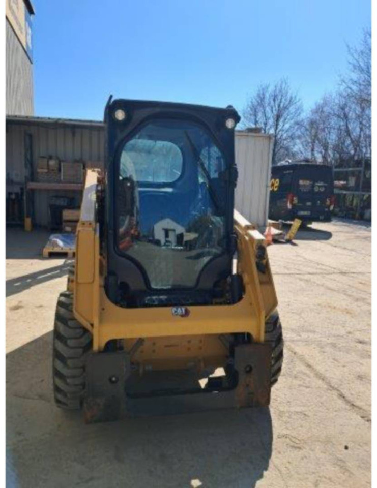 CAT 226D3 - Máy xúc lật đa năng: hình 5 CAT 226D3 - Máy xúc lật đa năng: hình 5