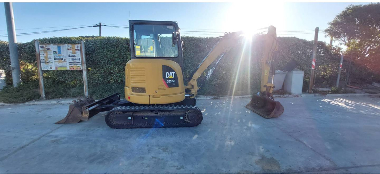 CAT 303.5E CR - Máy xúc bánh xích: hình 3 CAT 303.5E CR - Máy xúc bánh xích: hình 3