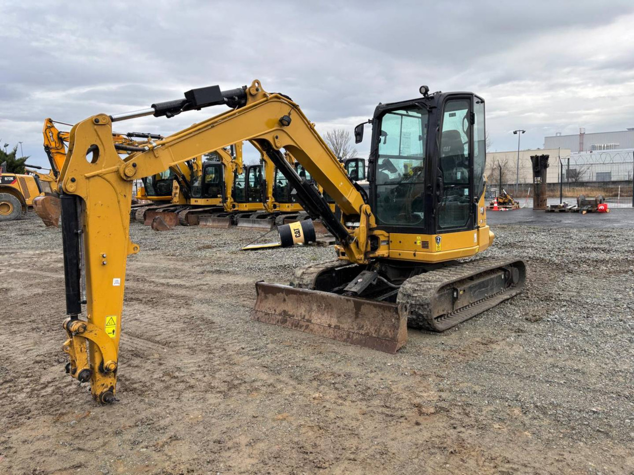 CAT 305 - Máy xúc bánh xích: hình 2 CAT 305 - Máy xúc bánh xích: hình 2